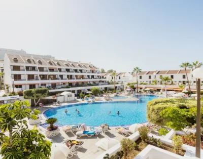 Parque Santiago 1 top floor duplex 1 room apartment pool and ocean view quiet location on the sunny side close to the ocean with a heated pool, new and modern look and cosy, close  golf courses americas centre bars and restaurants